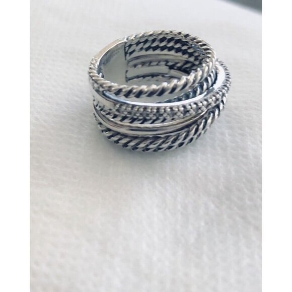 David Yurman Crossover Ring w Pave Diamonds Size 5 Comes w/ DY Pouch Beautiful - Picture 5 of 16